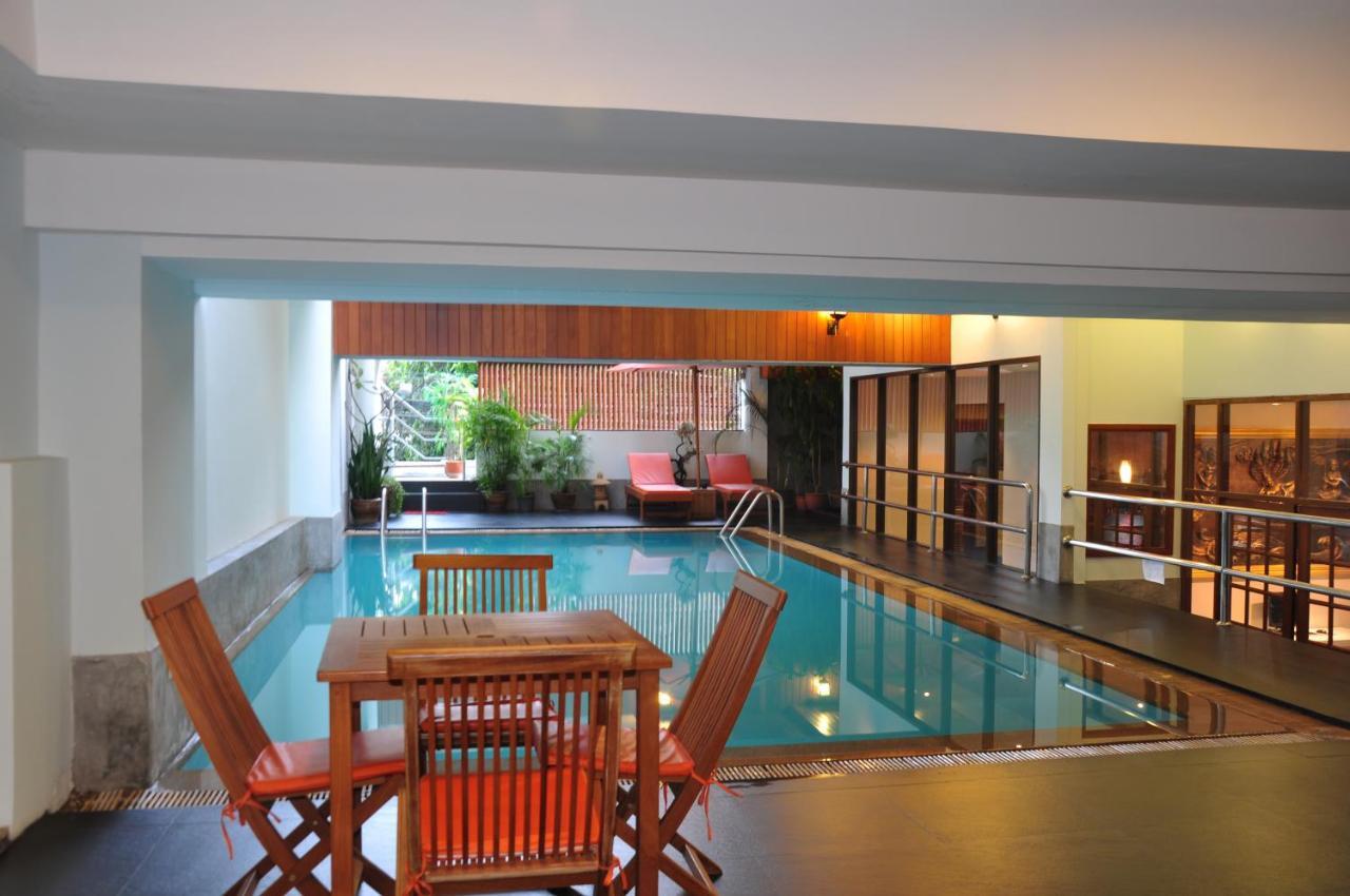 The Euro Grande Hotel Bangkok Exterior foto